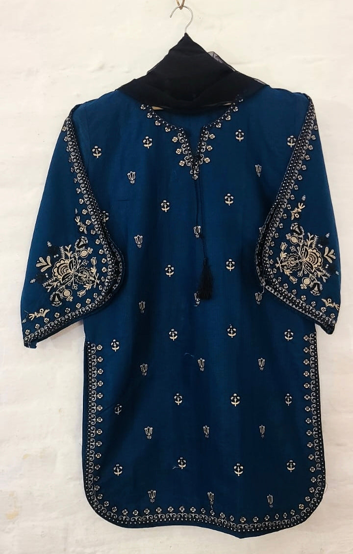 Women’s Embroidered Lawn Cotton 3 Piece Pakistani Suit with Chiffon Dupatta